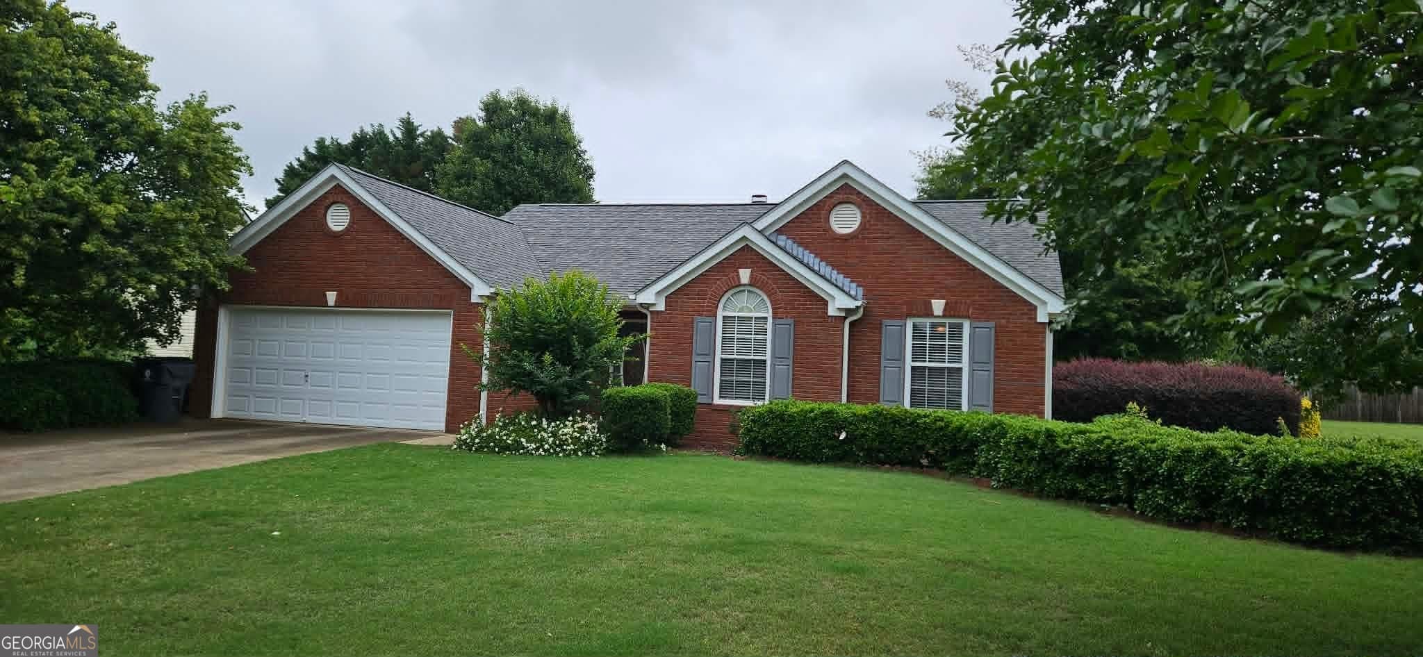 3 bedroom, 2 bathroom, 1,660 sq ft single family residence sold at 3008 Lincoln Log Way, Mcdonough, GA 30252