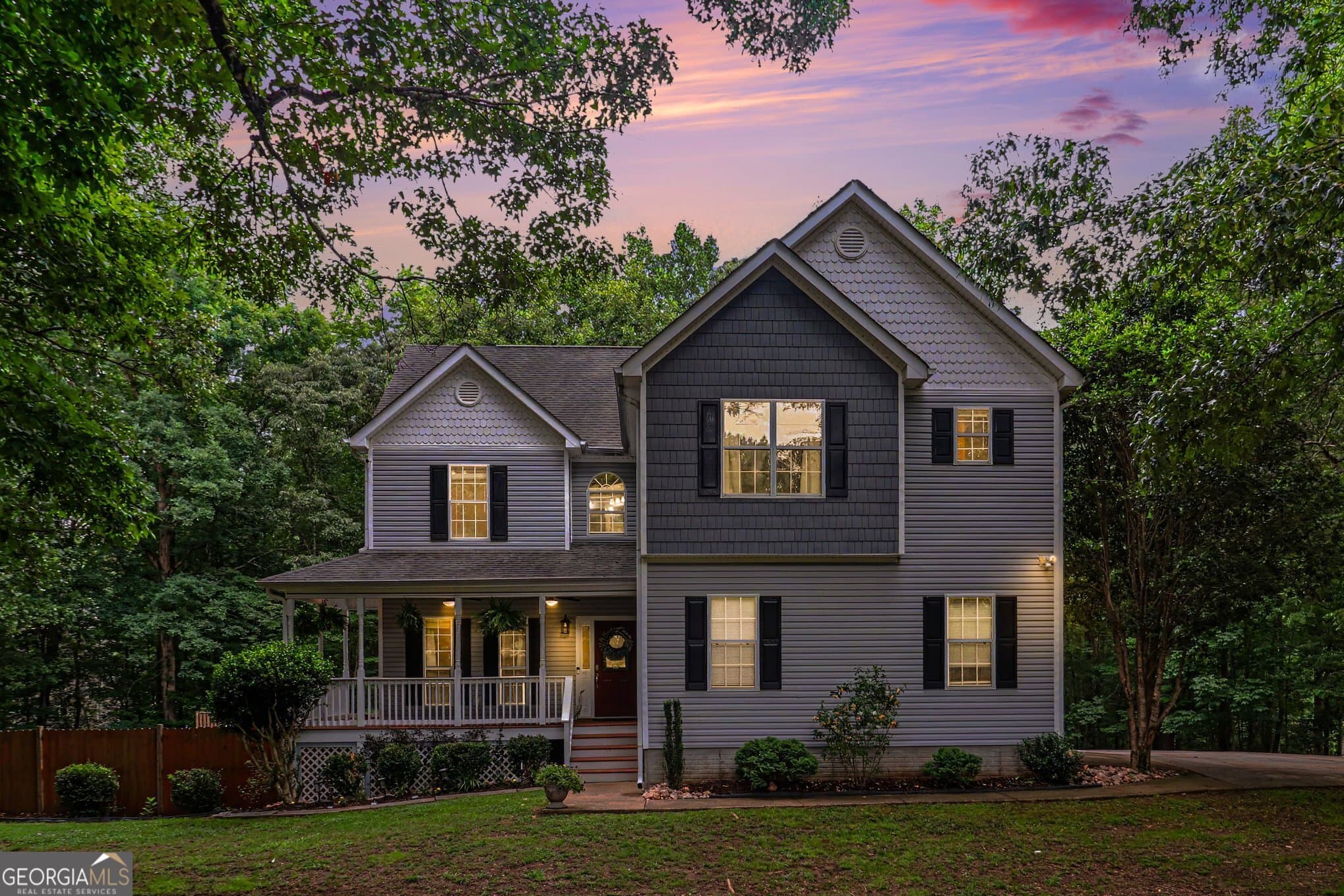 4 bedroom, 2.5 bathroom, 3,017 sq ft single family residence for sale at 220 Brittain Way, Newnan, GA 30263 — photo 3