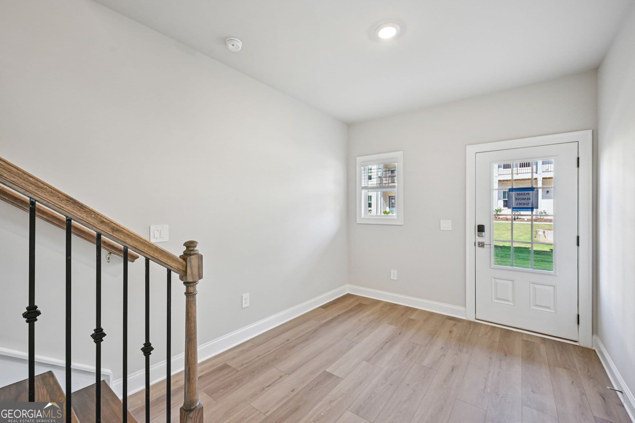 4 bedroom, 3.5 bathroom, 2,247 sq ft townhouse for sale at 435 Elise Way, Lawrenceville, GA 30045 — photo 6