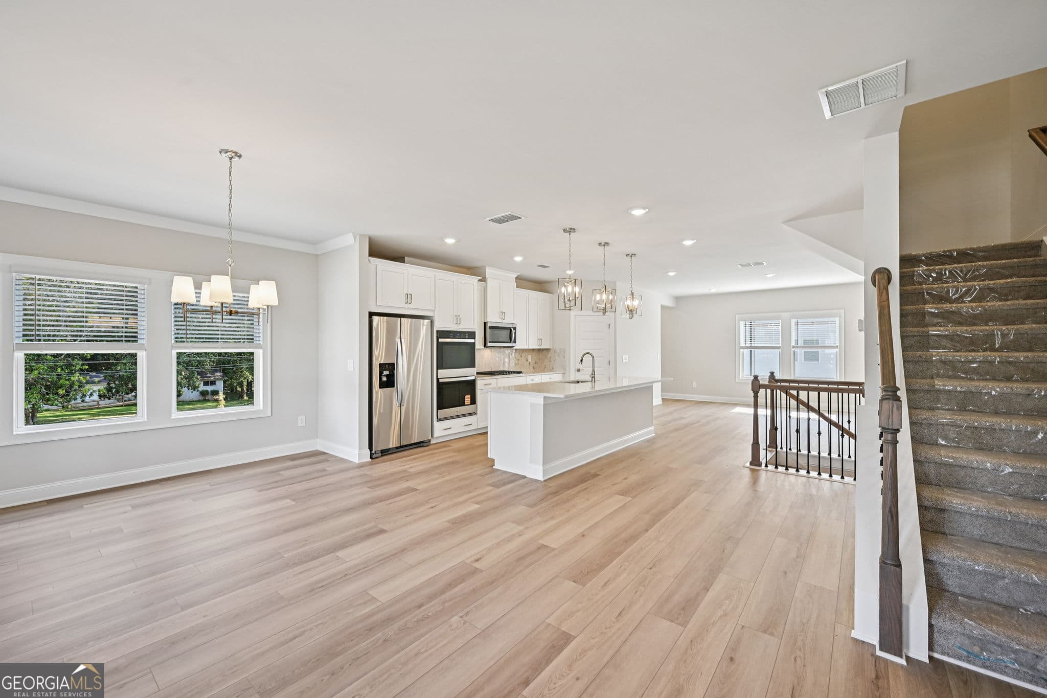 4 bedroom, 3.5 bathroom, 2,247 sq ft townhouse for sale at 435 Elise Way, Lawrenceville, GA 30045 — photo 7