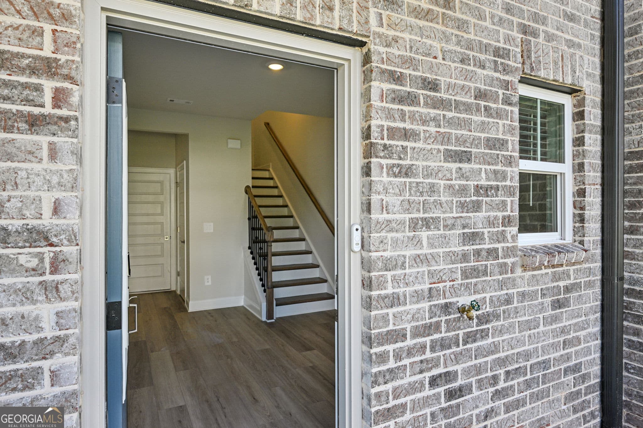 4 bedroom, 3.5 bathroom, 2,247 sq ft townhouse for sale at 435 Elise Way, Lawrenceville, GA 30045 — photo 4