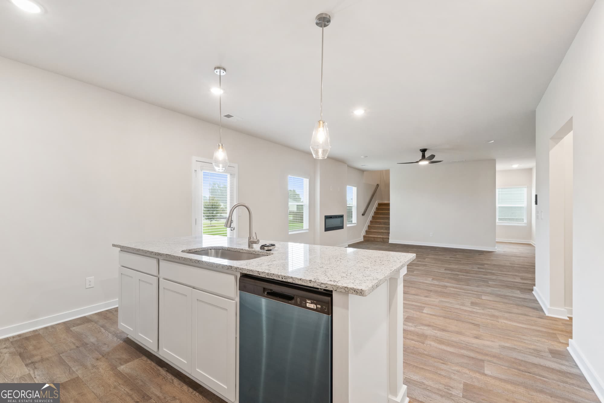 4 bedroom, 3 bathroom, 2,700 sq ft single family residence for sale at 719 Coneflower Way, Mcdonough, GA 30253 — photo 5