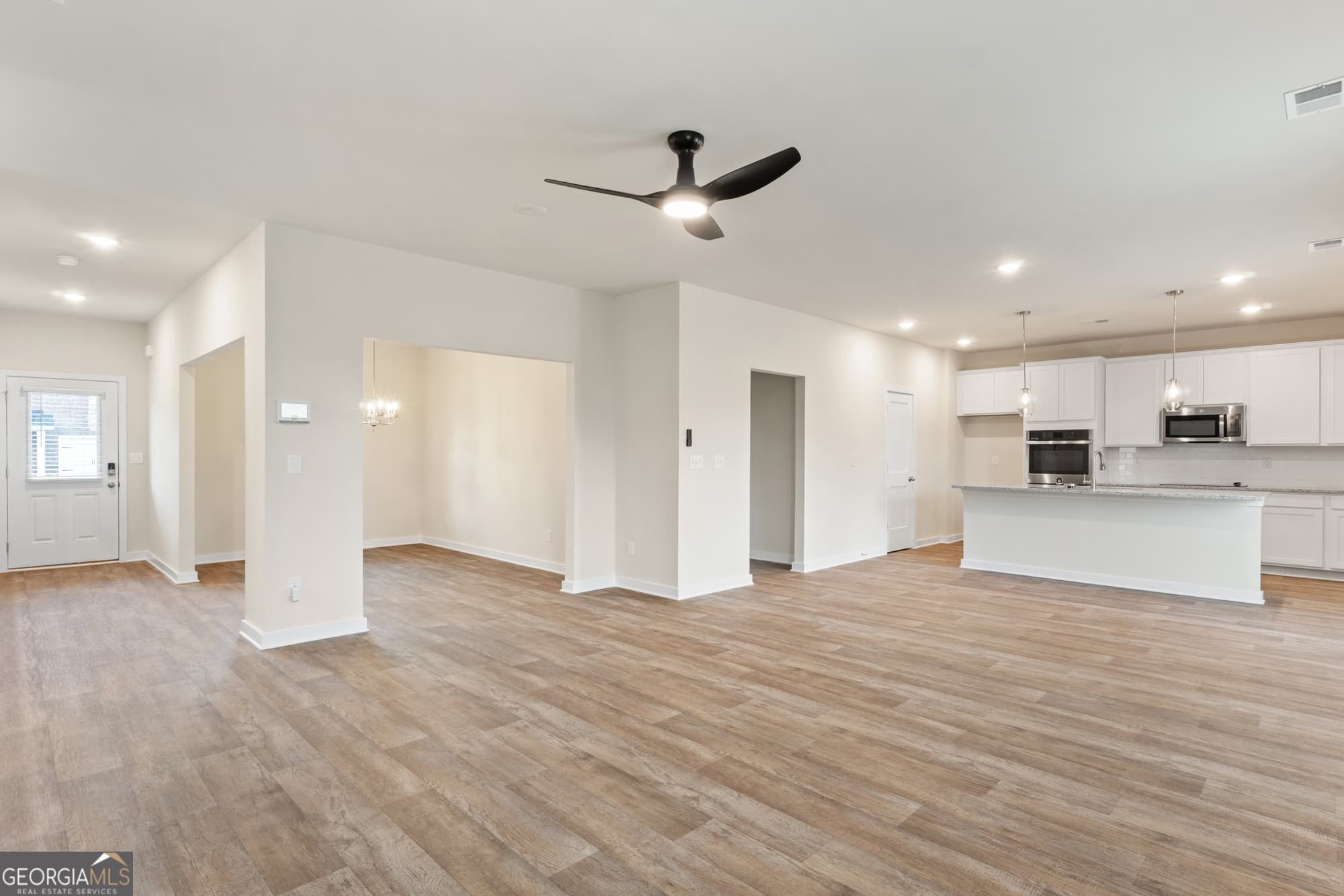 4 bedroom, 3 bathroom, 2,700 sq ft single family residence for sale at 719 Coneflower Way, Mcdonough, GA 30253 — photo 8