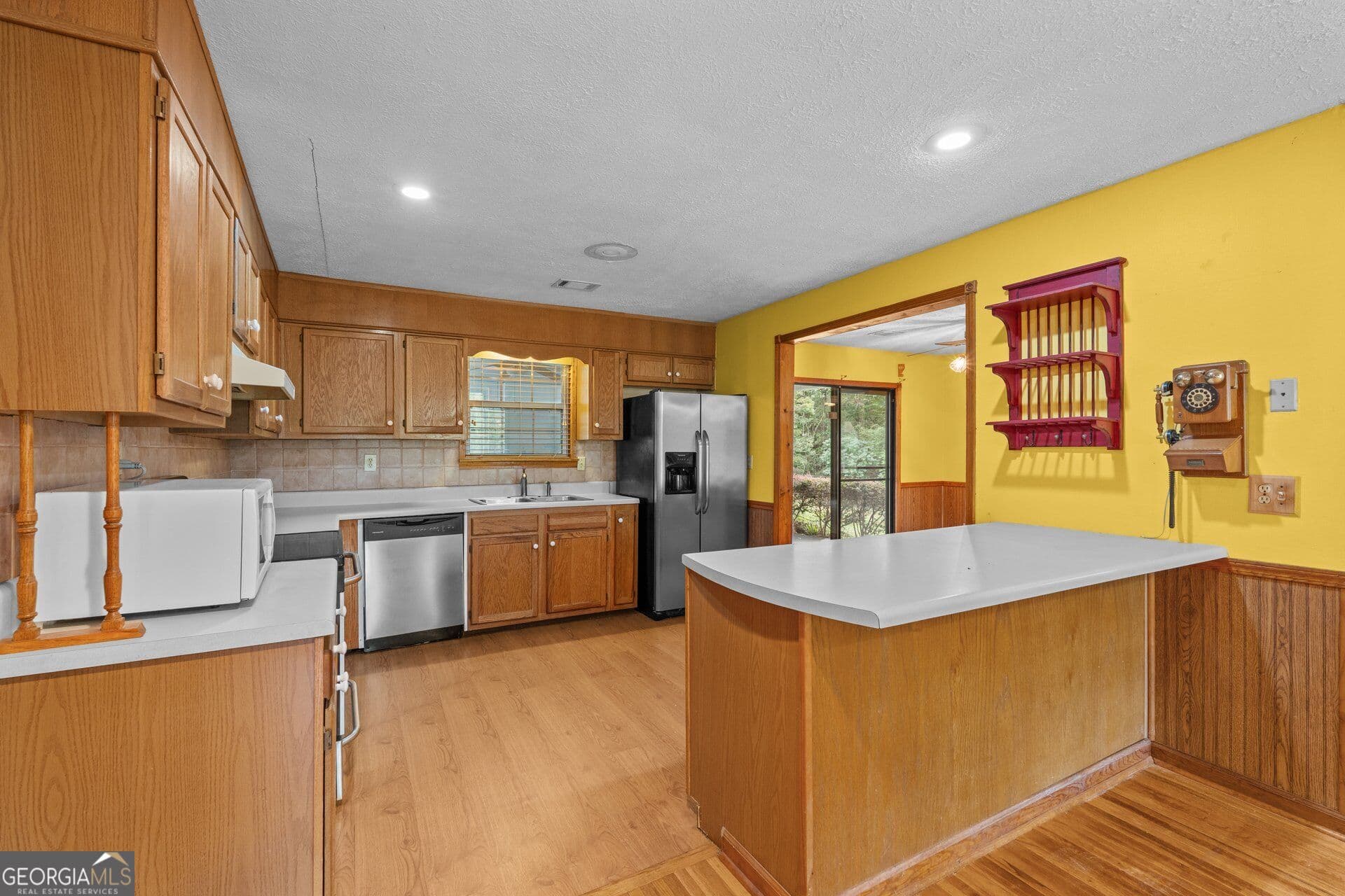 3 bedroom, 2 bathroom, 1,767 sq ft single family residence for sale at 470 Whooping Creek Church Road, Carrollton, GA 30116 — photo 6