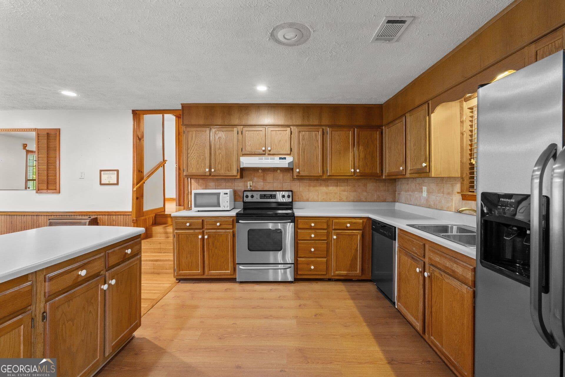 3 bedroom, 2 bathroom, 1,767 sq ft single family residence for sale at 470 Whooping Creek Church Road, Carrollton, GA 30116 — photo 5
