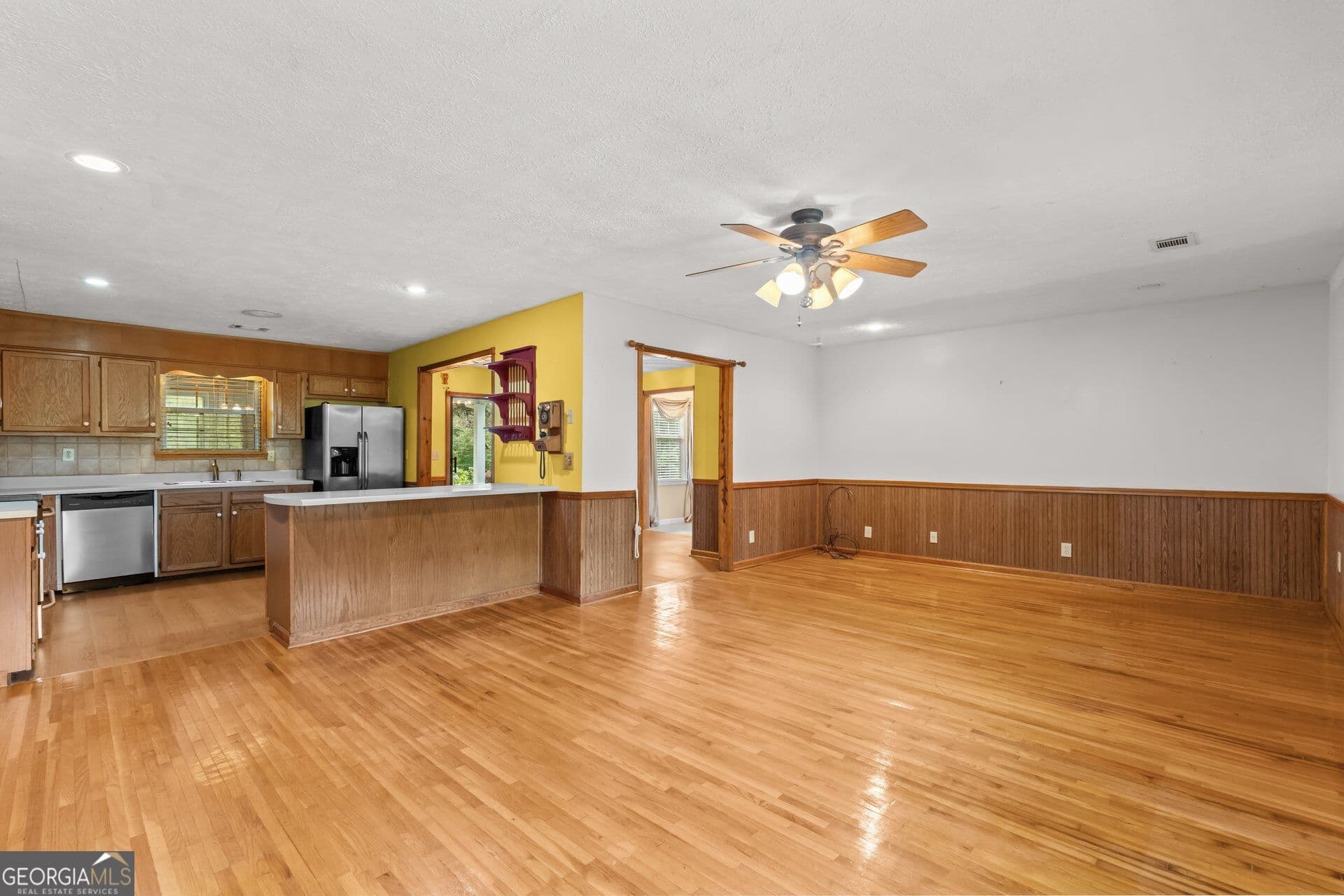 3 bedroom, 2 bathroom, 1,767 sq ft single family residence for sale at 470 Whooping Creek Church Road, Carrollton, GA 30116 — photo 4