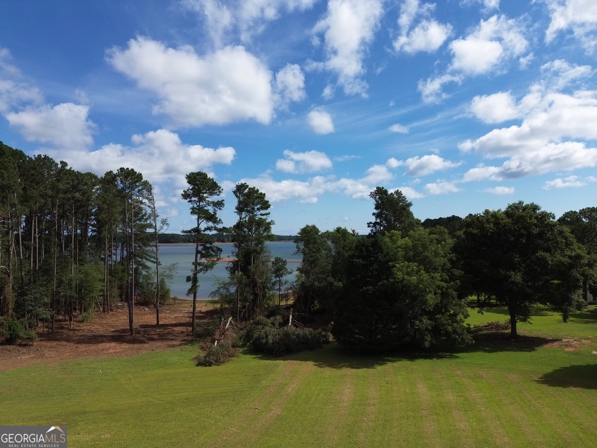 2 bedroom, 2.5 bathroom, 1,750 sq ft single family residence for sale at 257 Methodist Park Lane, Hartwell, GA 30643 — photo 3