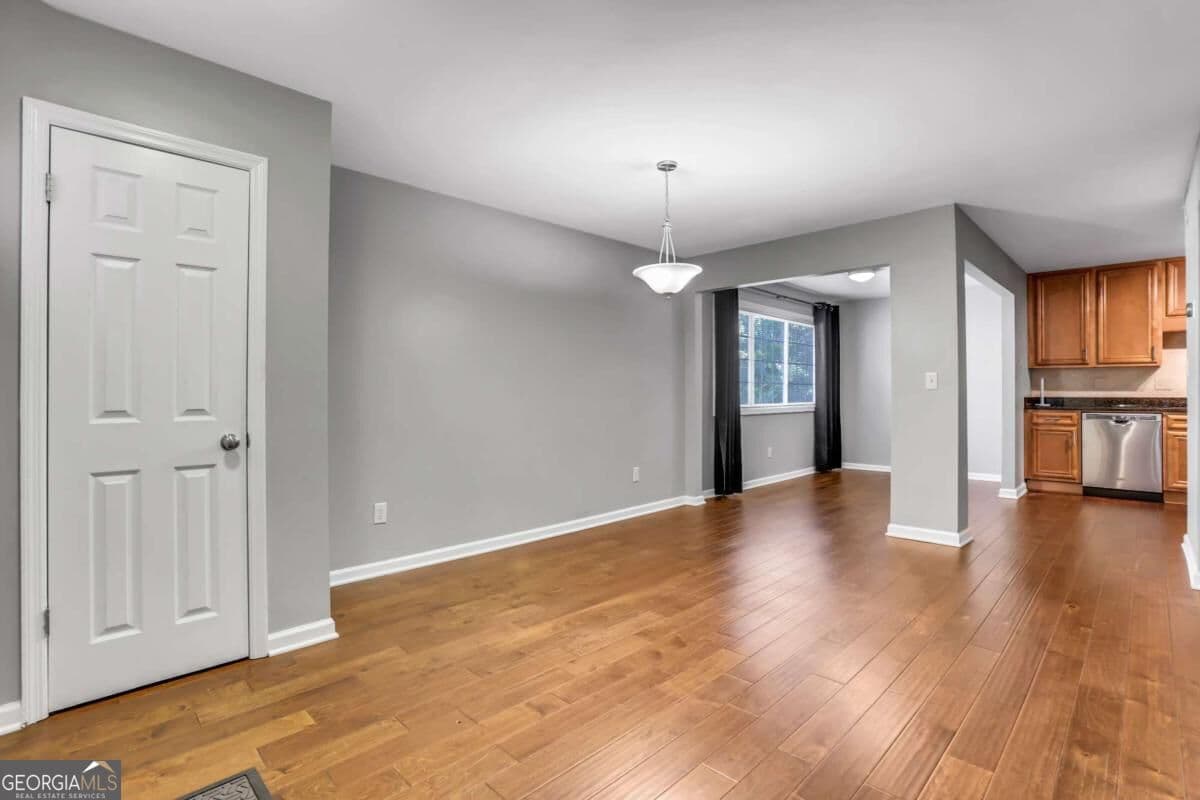 2 bedroom, 2.5 bathroom, 1,290 sq ft condominium for rent at 1468 Briarwood Road 2006, Atlanta, GA 30319 for $2,475 a month — photo 7