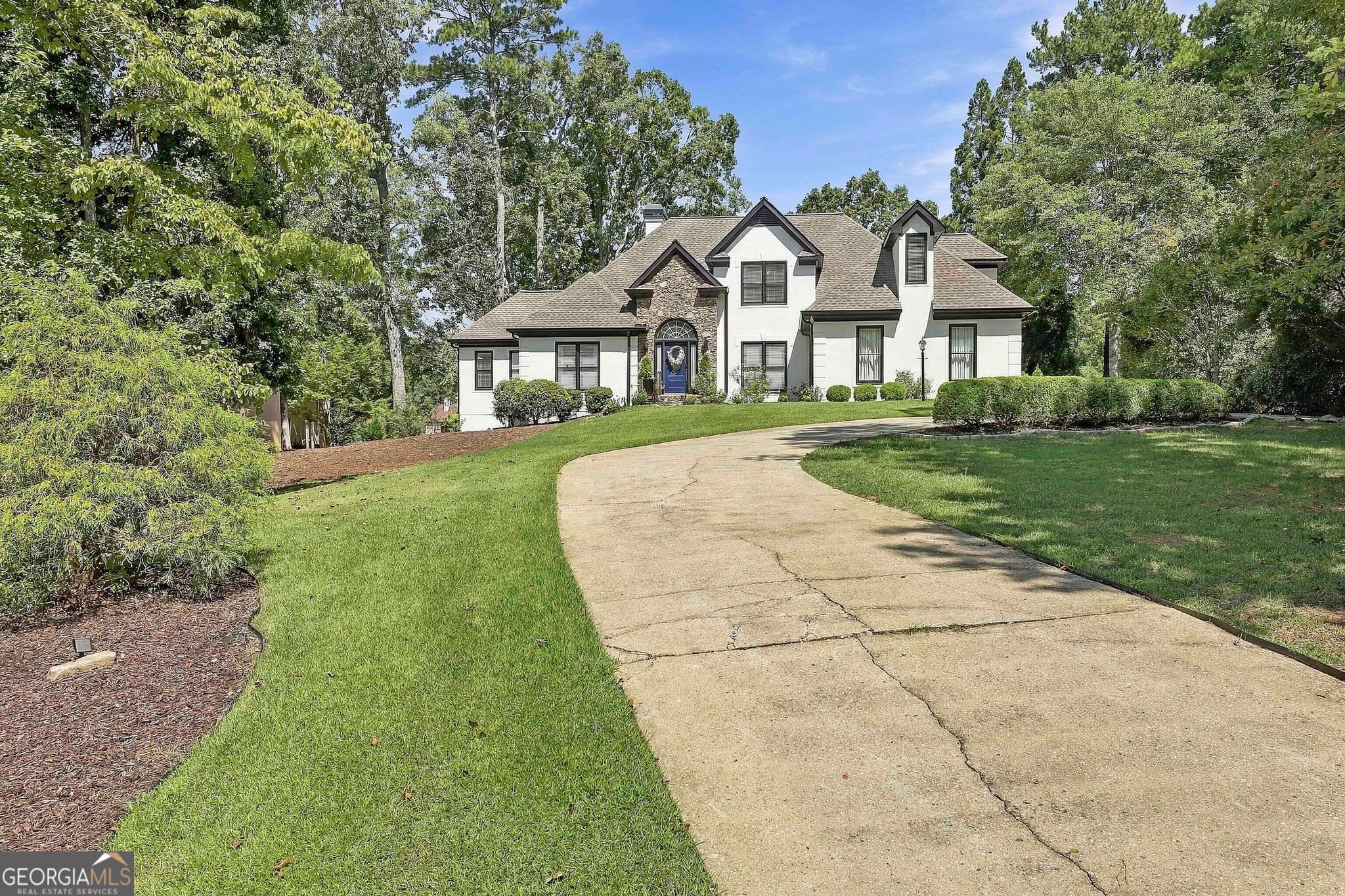 4 bedroom, 2.5 bathroom, 3,069 sq ft single family residence for sale at 145 Fawn Ridge, Newnan, GA 30265 — photo 3