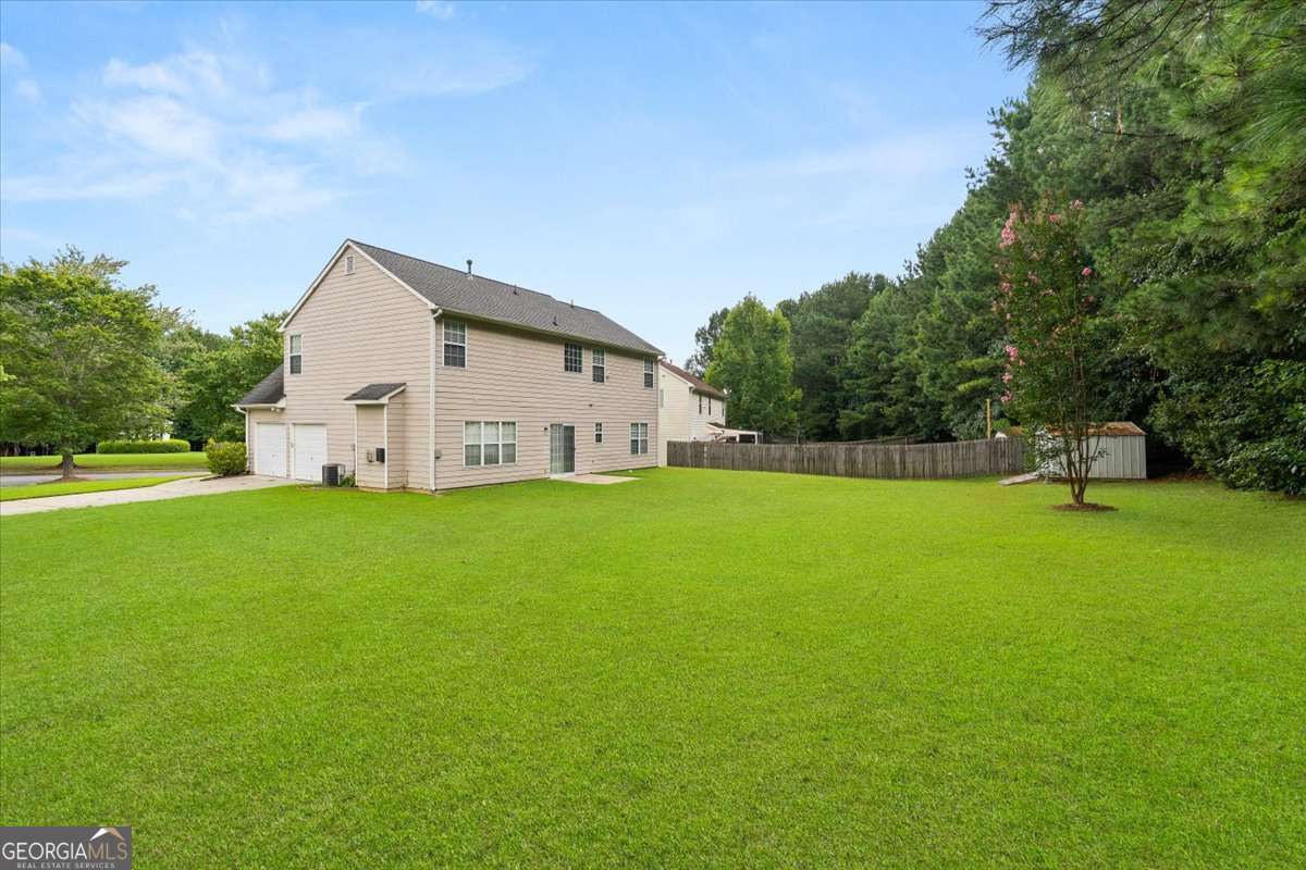 3 bedroom, 2.5 bathroom, 2,062 sq ft single family residence for rent at 7648 Cozy Lane, South Fulton, GA 30213 for $2,450 a month — photo 5