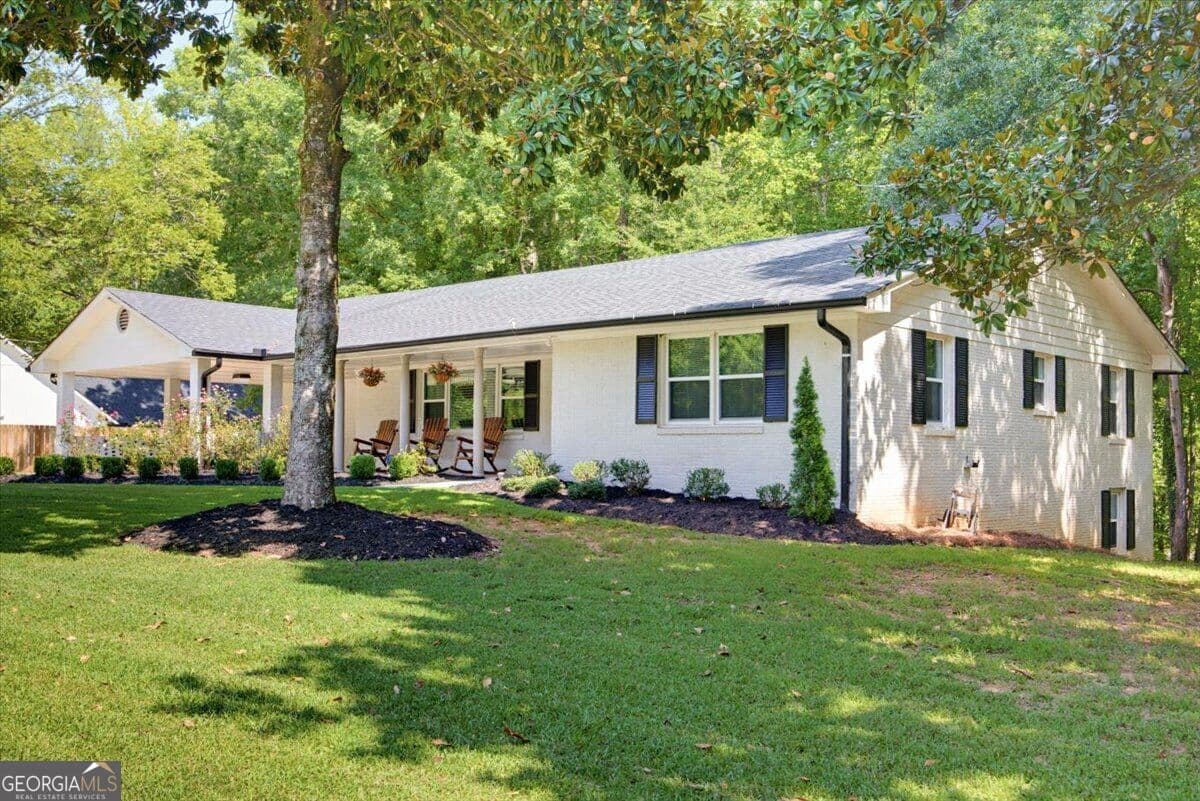 3 bedroom, 2 bathroom, 1,985 sq ft single family residence for sale at 4626 Old Stilesboro Road, Acworth, GA 30101 — photo 2