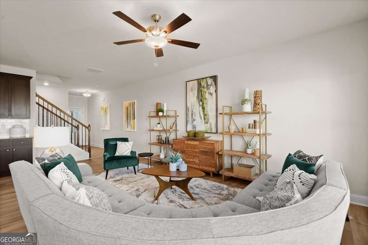 4 bedroom, 2.5 bathroom, 1,854 sq ft townhouse for sale at 821 Leraes Way, Loganville, GA 30052 — photo 6