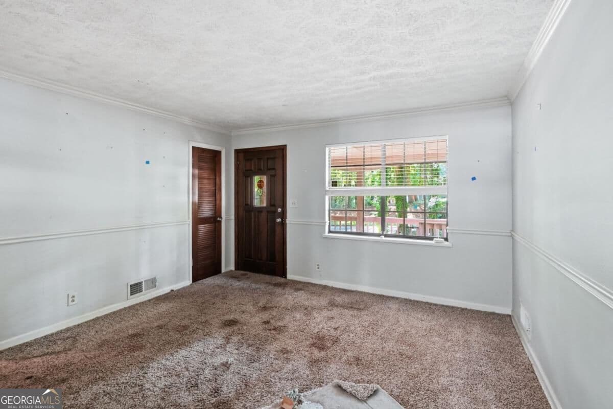 3 bedroom, 2 bathroom, 1,370 sq ft single family residence for sale at 367 Bedford Street, Marietta, GA 30064 — photo 5