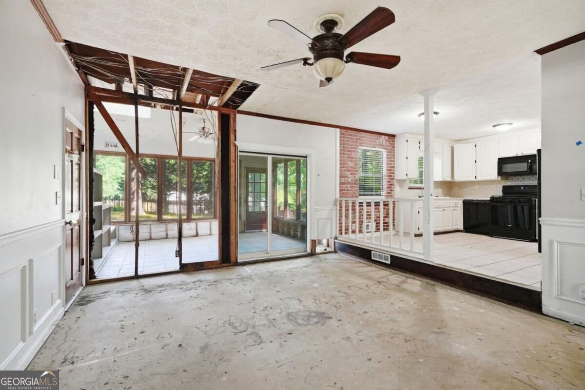 3 bedroom, 2 bathroom, 1,370 sq ft single family residence for sale at 367 Bedford Street, Marietta, GA 30064 — photo 10