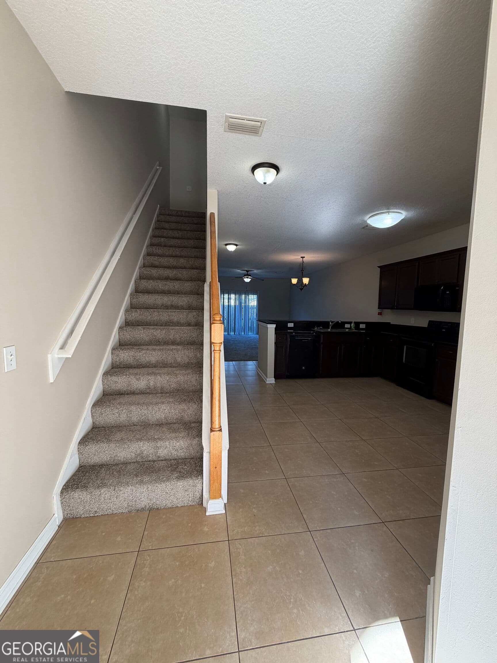 2 bedroom, 2.5 bathroom townhouse for rent at 220 Inlet Reach Circle, St. Marys, GA 31558 for $1,500 a month — photo 3
