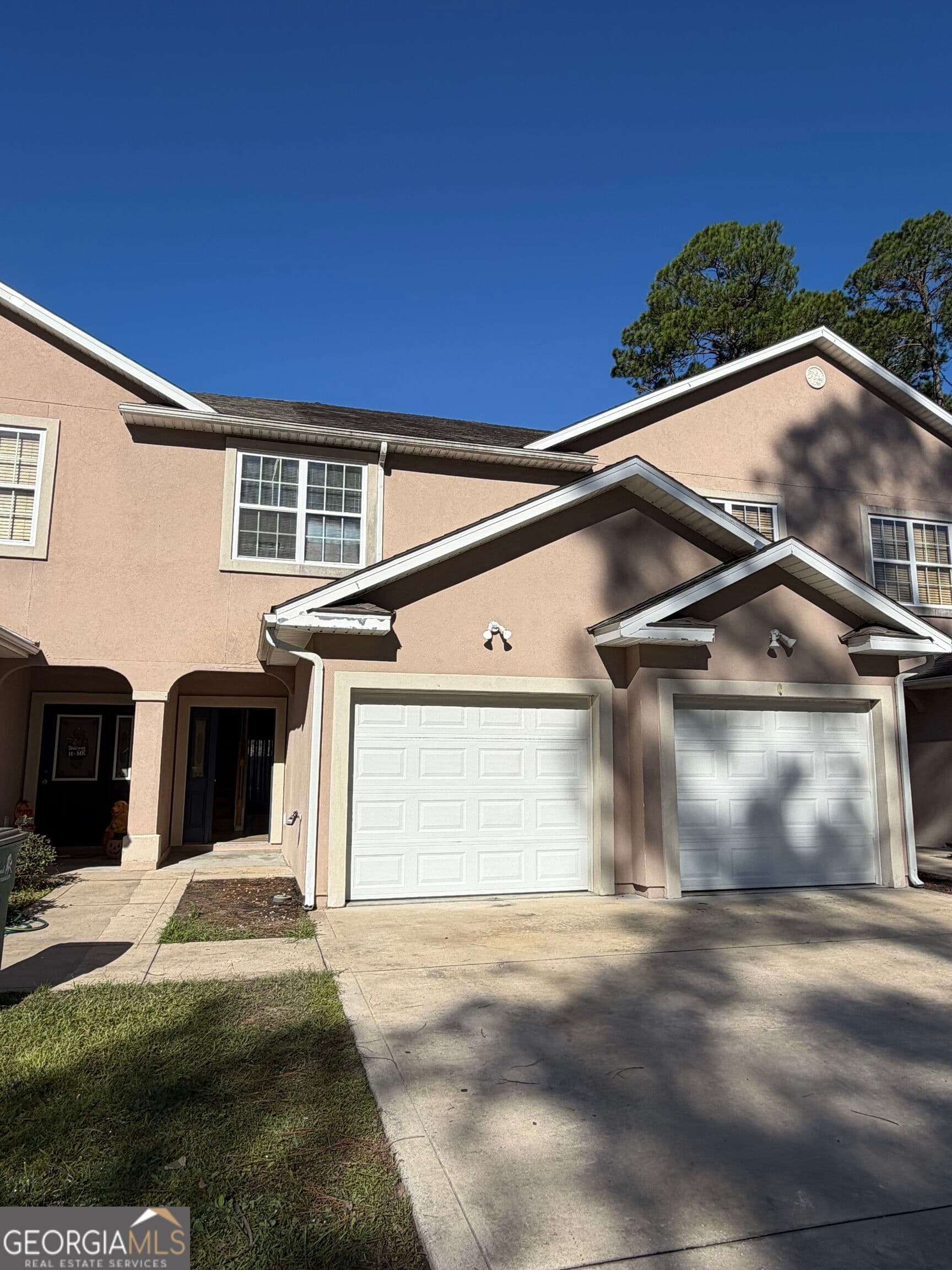 2 bedroom, 2.5 bathroom townhouse for rent at 220 Inlet Reach Circle, St. Marys, GA 31558 for $1,500 a month