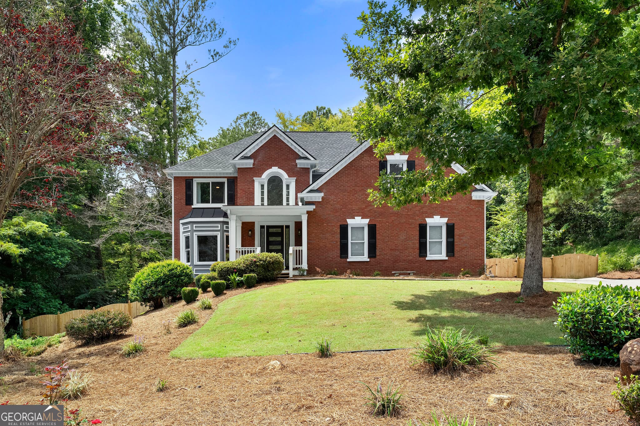 5 bedroom, 3.5 bathroom, 3,775 sq ft single family residence for sale at 1313 Pembridge Way, Kennesaw, GA 30152 — photo 2