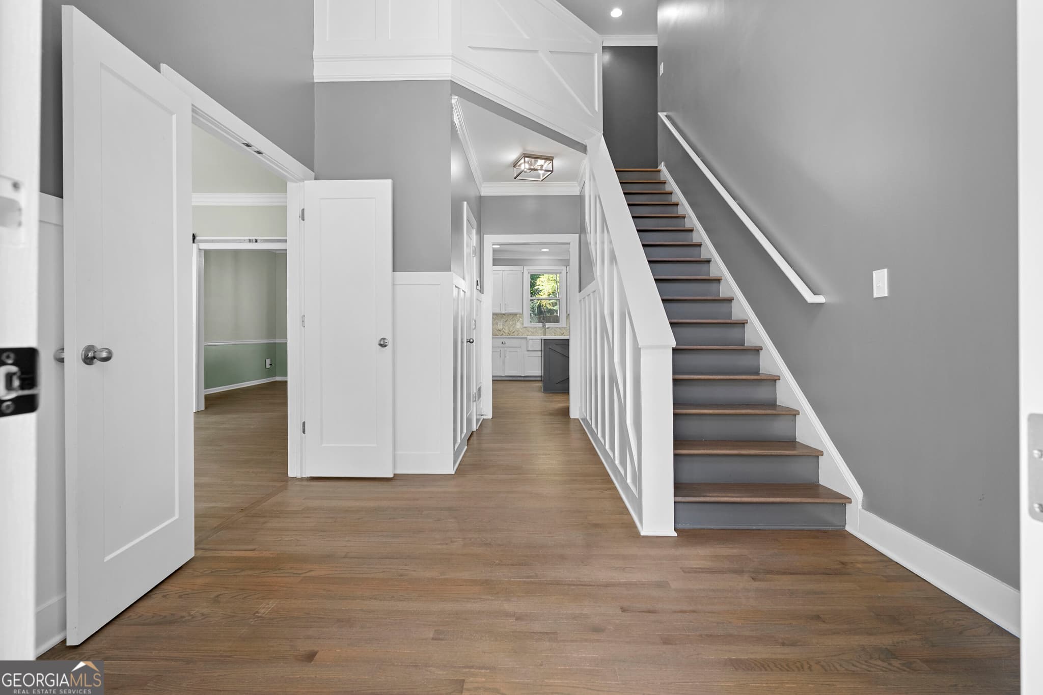 5 bedroom, 3.5 bathroom, 3,775 sq ft single family residence for sale at 1313 Pembridge Way, Kennesaw, GA 30152 — photo 6