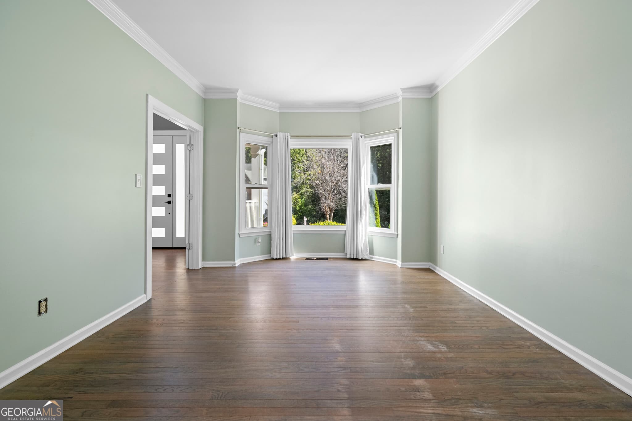 5 bedroom, 3.5 bathroom, 3,775 sq ft single family residence for sale at 1313 Pembridge Way, Kennesaw, GA 30152 — photo 8