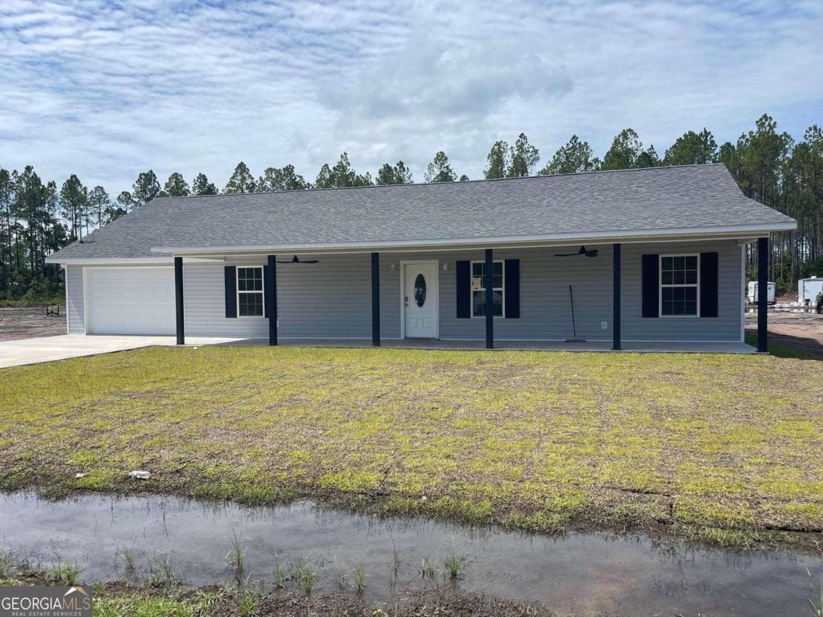 129 Hawks Landing Run, Waynesville, GA 31566 — most recent listing photo
