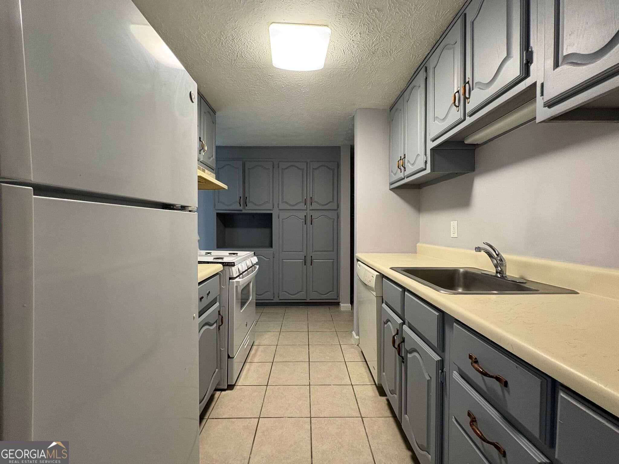 4 bedroom, 2 bathroom, 2,080 sq ft single family residence for sale at 3082 Bromley Rowe, Duluth, GA 30096 — photo 6