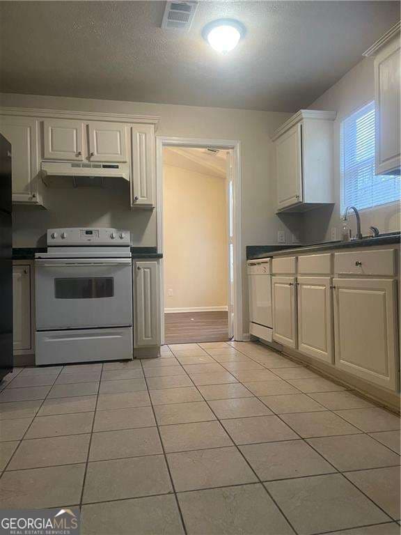 3 bedroom, 2.5 bathroom single family residence for rent at 4957 N Redan Circle, Stone Mountain, GA 30088 for $1,950 a month — photo 6