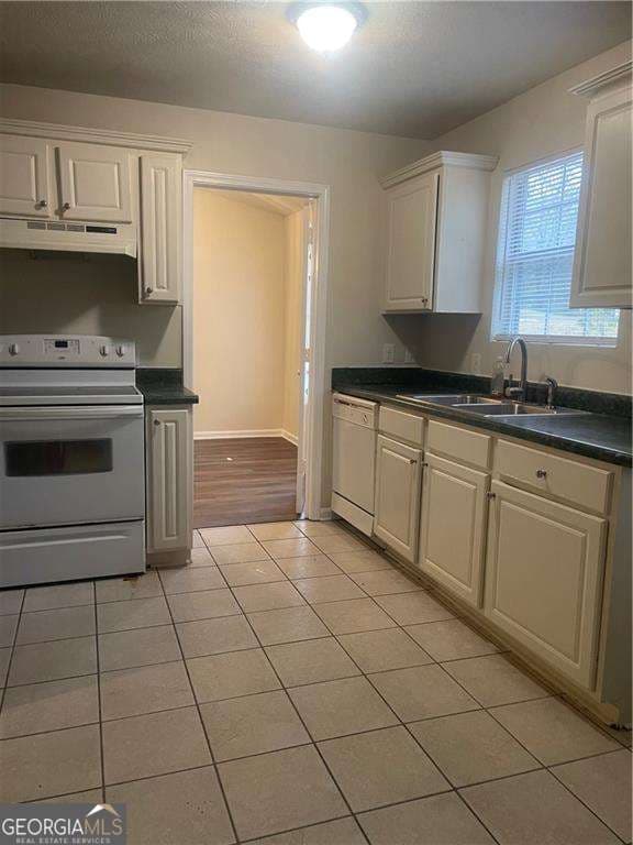 3 bedroom, 2.5 bathroom single family residence for rent at 4957 N Redan Circle, Stone Mountain, GA 30088 for $1,950 a month — photo 5