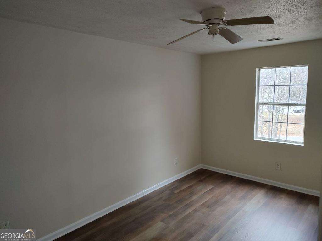 3 bedroom, 2.5 bathroom single family residence for rent at 4957 N Redan Circle, Stone Mountain, GA 30088 for $1,950 a month — photo 10