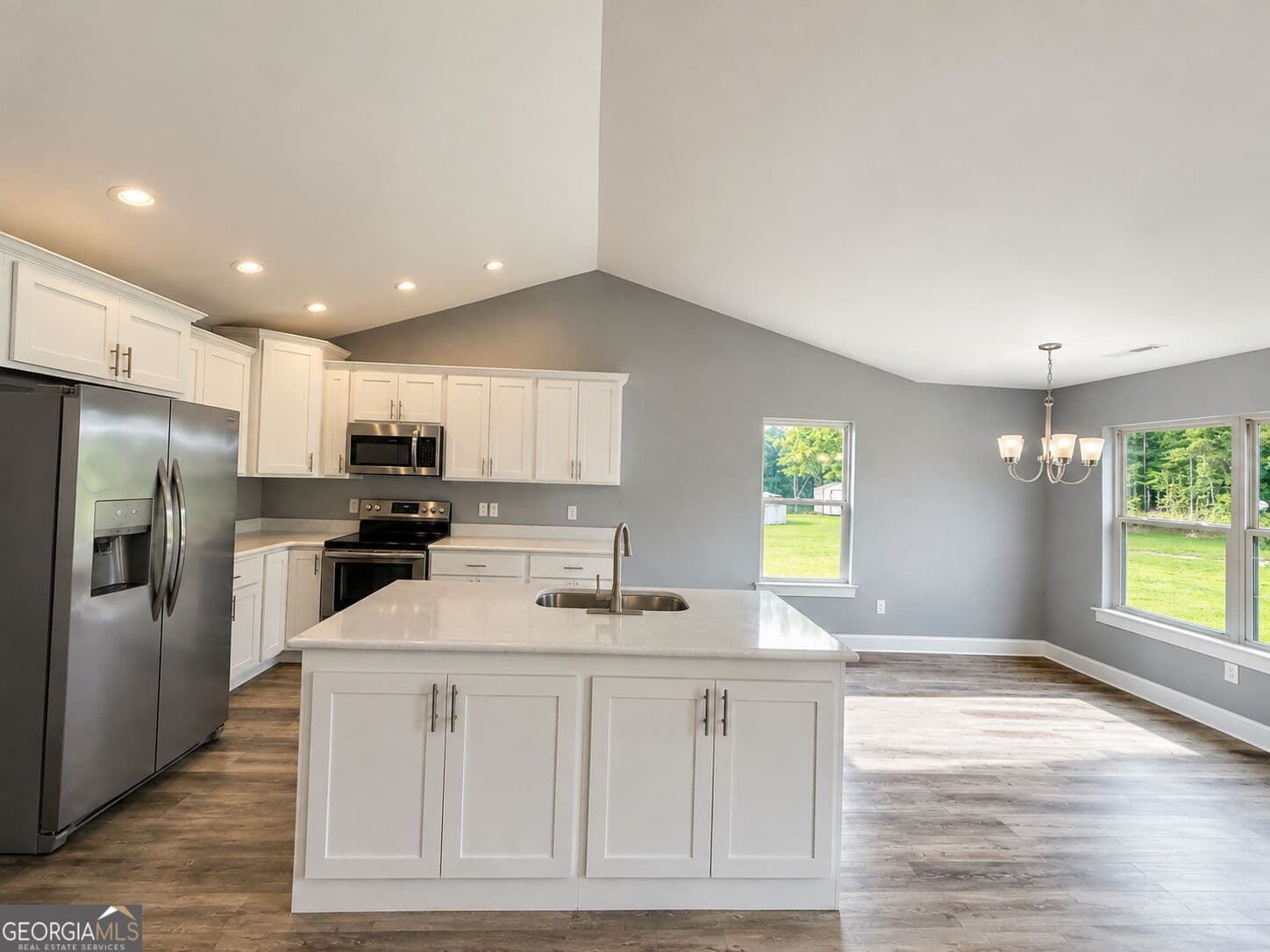 3 bedroom, 2 bathroom, 1,767 sq ft single family residence under contract at 55 Skyline Hts, Lafayette, GA 30728 — photo 7