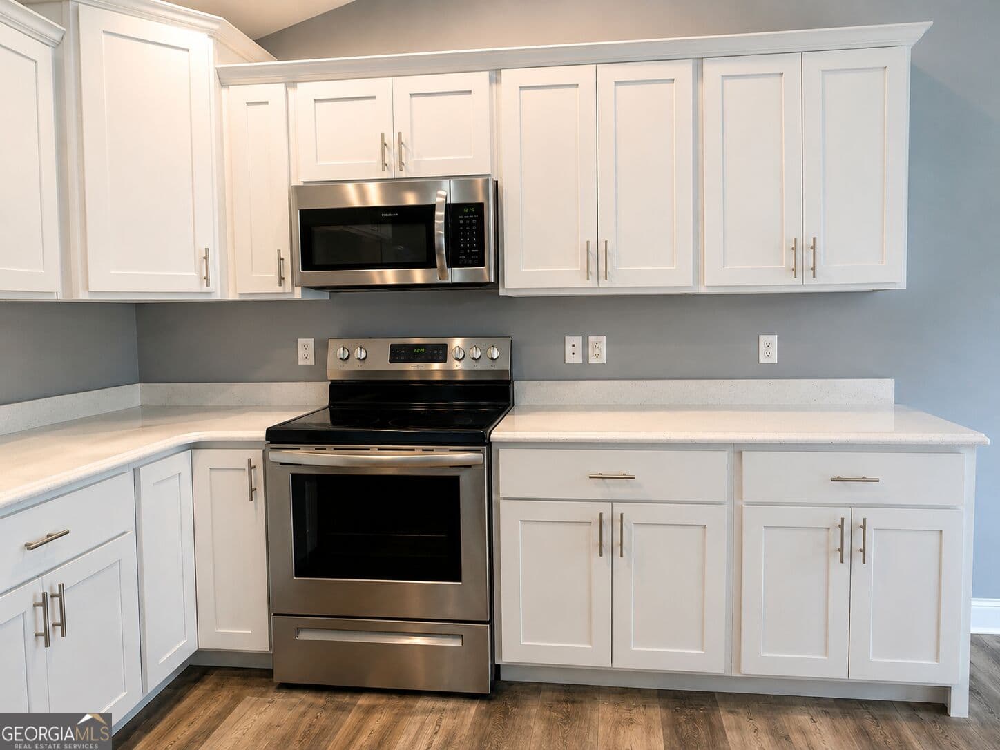 3 bedroom, 2 bathroom, 1,767 sq ft single family residence under contract at 55 Skyline Hts, Lafayette, GA 30728 — photo 9