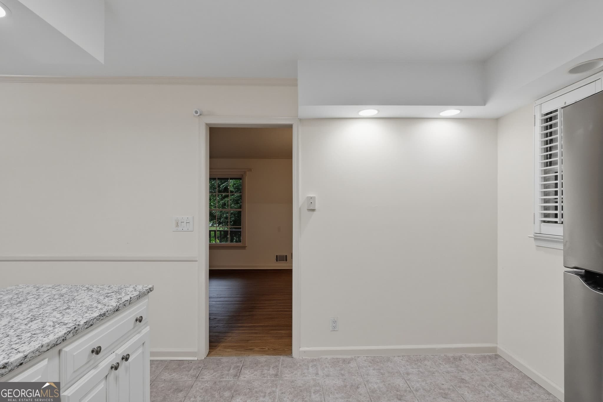 3 bedroom, 2 bathroom, 1,650 sq ft single family residence for sale at 3969 Briaridge Circle, Doraville, GA 30340 — photo 6