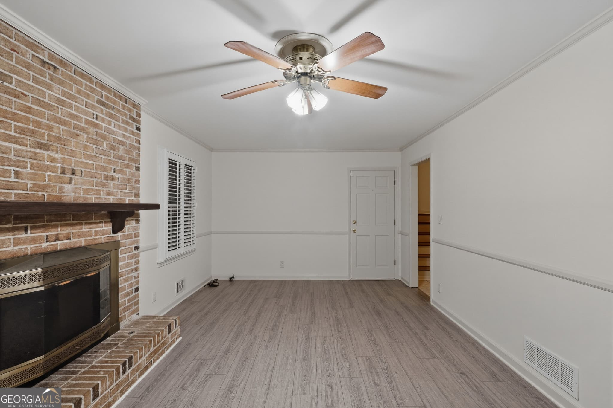 3 bedroom, 2 bathroom, 1,650 sq ft single family residence for sale at 3969 Briaridge Circle, Doraville, GA 30340 — photo 4