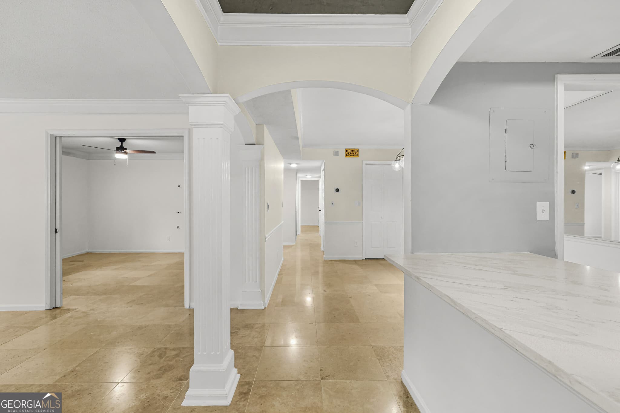 3 bedroom, 2 bathroom, 1,469 sq ft condominium for sale at 6851 Roswell Road M13, Sandy Springs, GA 30328 — photo 10