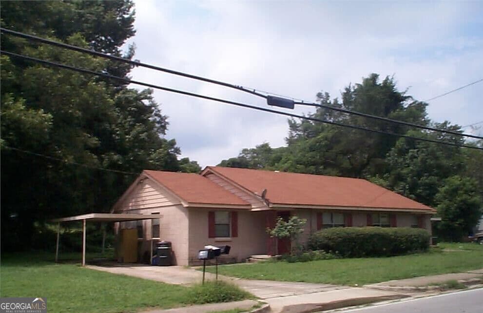 2 bedroom, 1 bathroom, 960 sq ft duplex for rent at 148-A Midland West Avenue, Winder, GA 30680 for $900 a month — photo 1 of 1