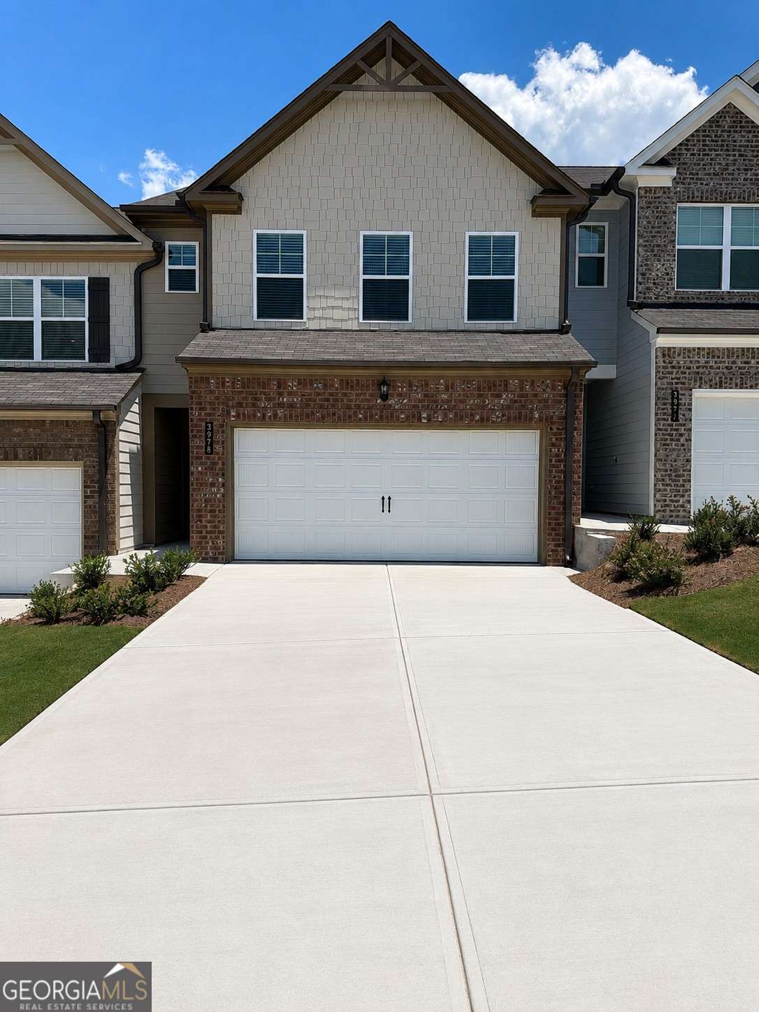 3 bedroom, 2.5 bathroom townhouse sold at 3978 Streamlet Way 116, Gainesville, GA 30506