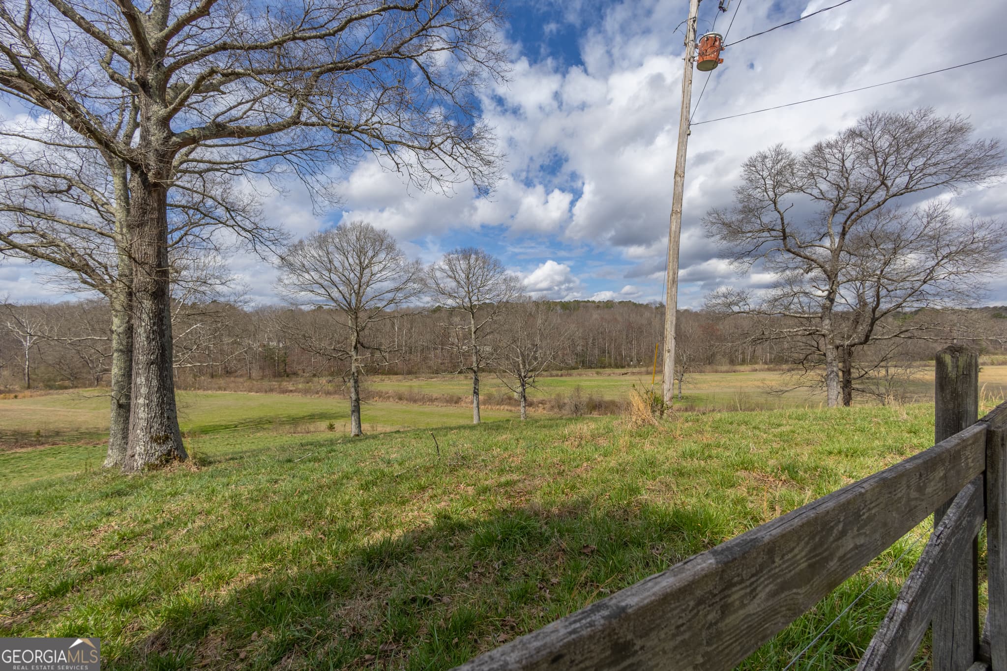 3 bedroom, 2.5 bathroom, 1,968 sq ft cabin,farm for sale at 3721 Mason Creek Road, Winston, GA 30187 — photo 2