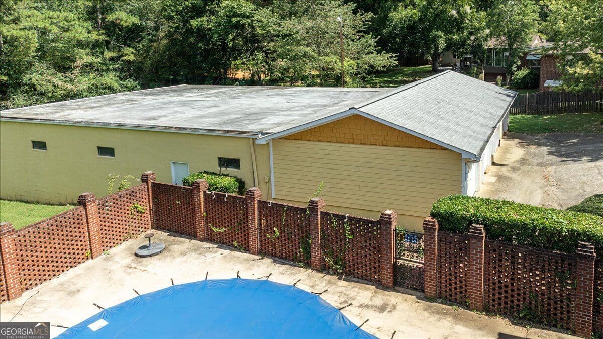 4 bedroom, 3 bathroom, 3,820 sq ft single family residence for sale at 580 Hurt Road, Smyrna, GA 30082 — photo 9