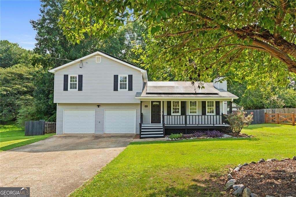 3 bedroom, 2 bathroom, 1,344 sq ft single family residence for sale at 42 Ansley Drive, Dallas, GA 30157 — photo 1 of 48
