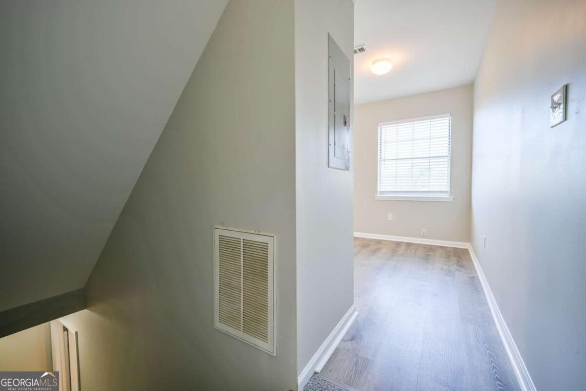 4 bedroom, 2 bathroom, 1,536 sq ft condominium for sale at 2165 Milledge Avenue E6, Athens, GA 30605 — photo 5
