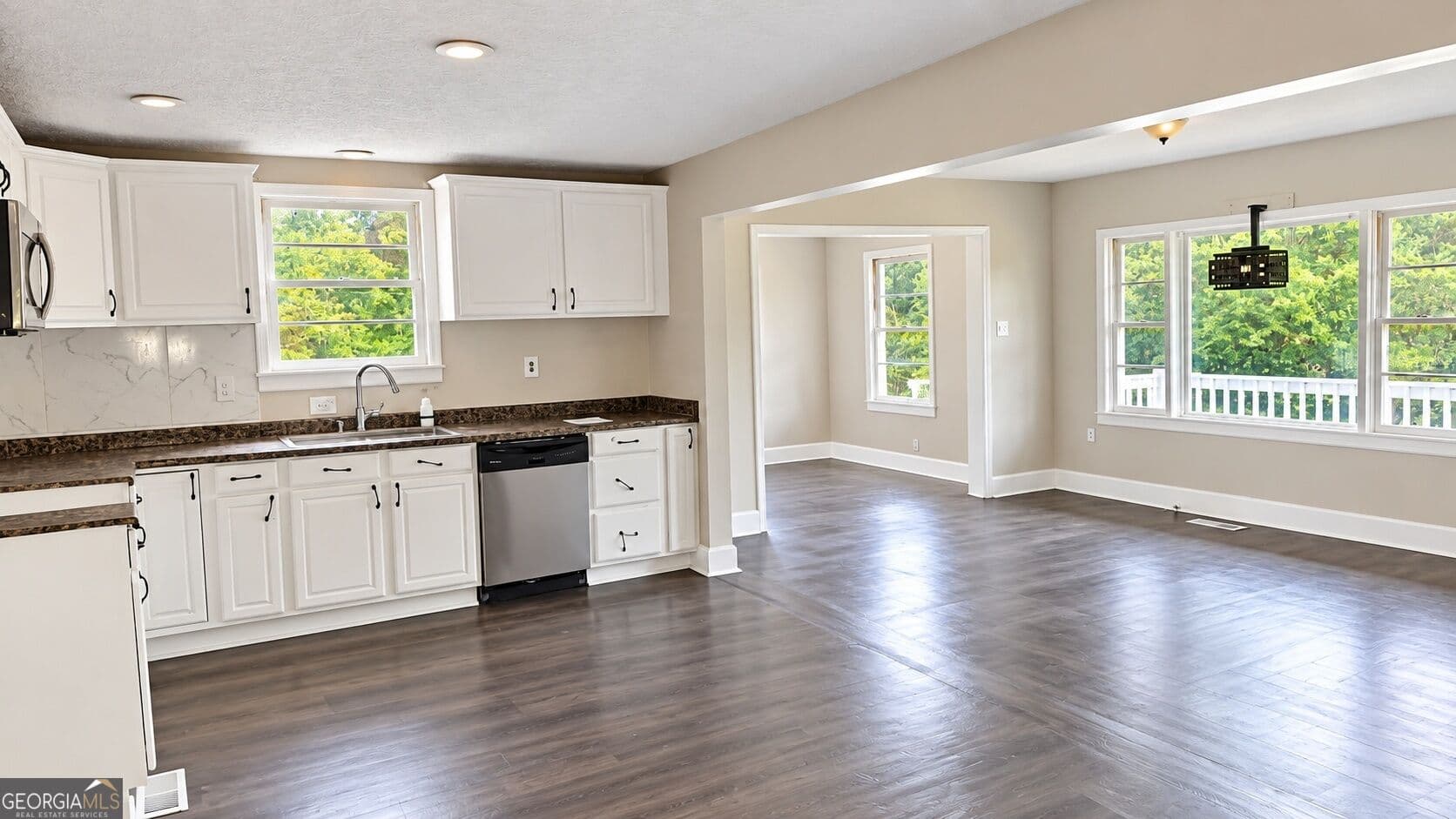 3 bedroom, 1.5 bathroom, 1,556 sq ft single family residence for sale at 3880 Highway 29, Colbert, GA 30628 — photo 8