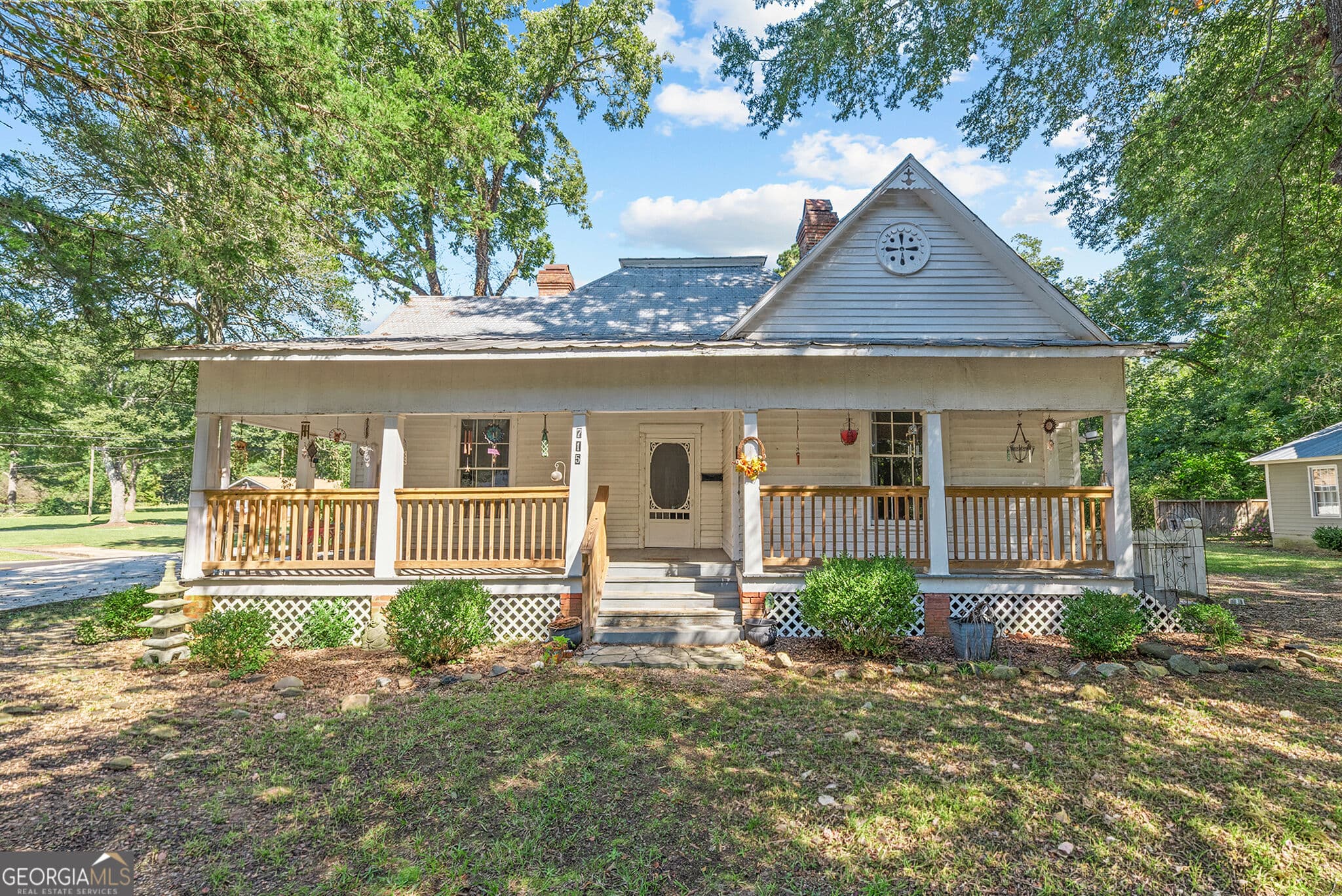 3 bedroom, 1 bathroom, 2,587 sq ft single family residence for sale at 715 Crawfordville Road, Union Point, GA 30669