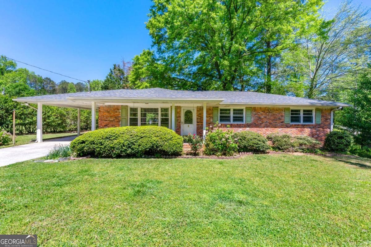 3 bedroom, 1.5 bathroom, 1,250 sq ft single family residence sold at 2262 Hurt Road, Marietta, GA 30008