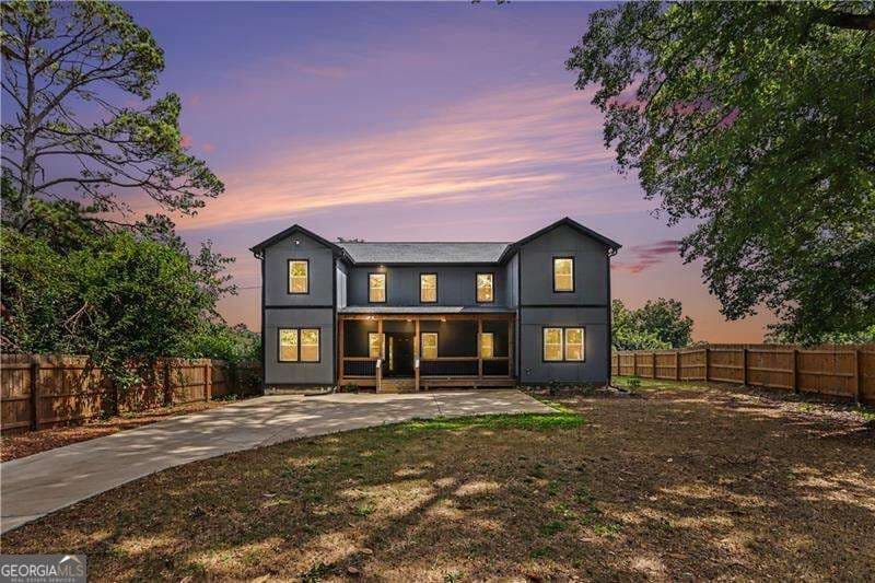 6 bedroom, 4 bathroom, 3,300 sq ft single family residence for sale at 1400 Bouldercrest Road, Atlanta, GA 30316 — photo 1 of 26