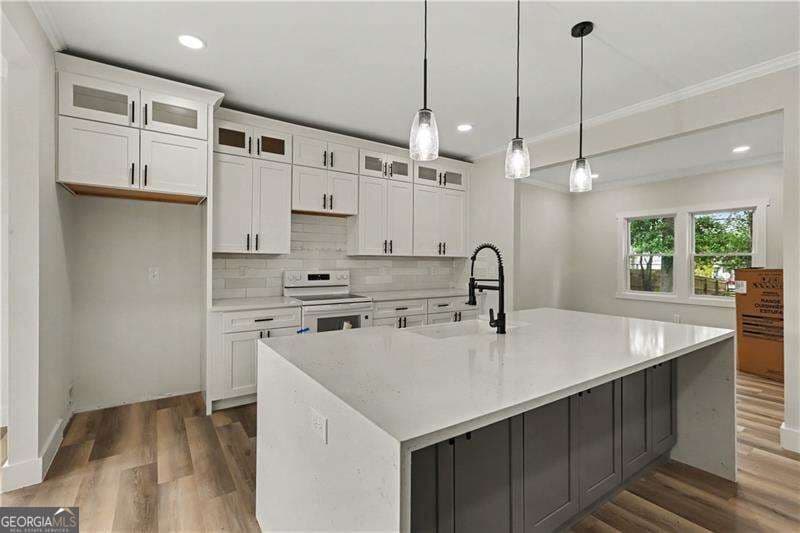6 bedroom, 4 bathroom, 3,300 sq ft single family residence for sale at 1400 Bouldercrest Road, Atlanta, GA 30316 — photo 9