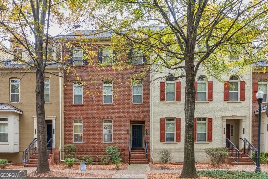 2 bedroom, 2 bathroom, 1,400 sq ft condominium sold at 2732 Wander Lane, Alpharetta, GA 30022