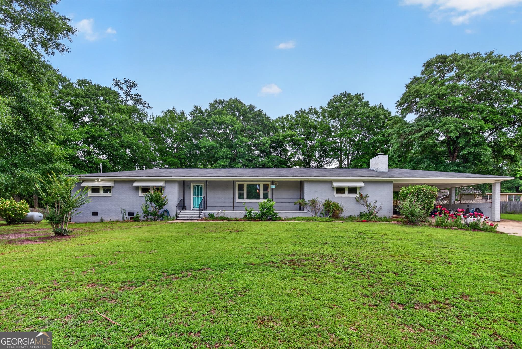 3 bedroom, 2 bathroom, 2,276 sq ft single family residence for sale at 130 Forest Lane, Woodbury, GA 30293 — photo 2