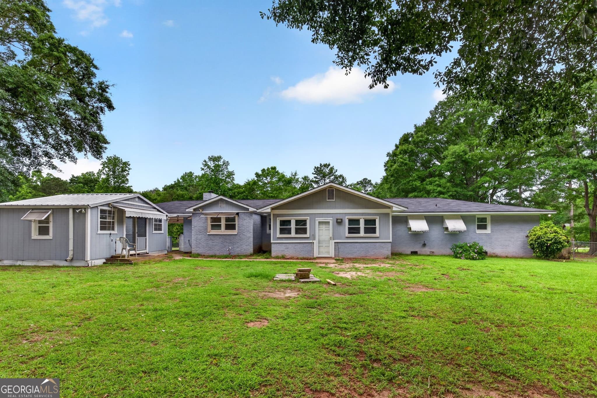 3 bedroom, 2 bathroom, 2,276 sq ft single family residence for sale at 130 Forest Lane, Woodbury, GA 30293 — photo 3