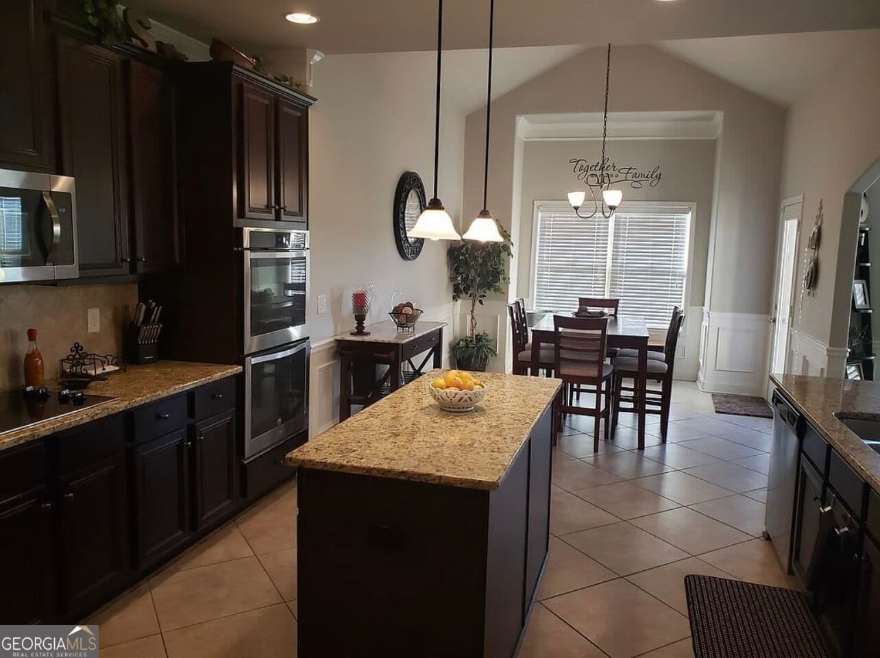 4 bedroom, 3.5 bathroom, 3,679 sq ft single family residence for sale at 103 Chamblee Way, Warner Robins, GA 31088 — photo 3