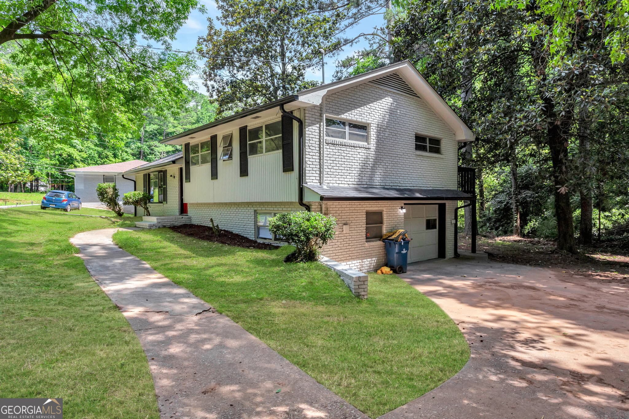 3 bedroom, 2 bathroom, 1,276 sq ft single family residence for sale at 4139 Janice Drive, College Park, GA 30337 — photo 2