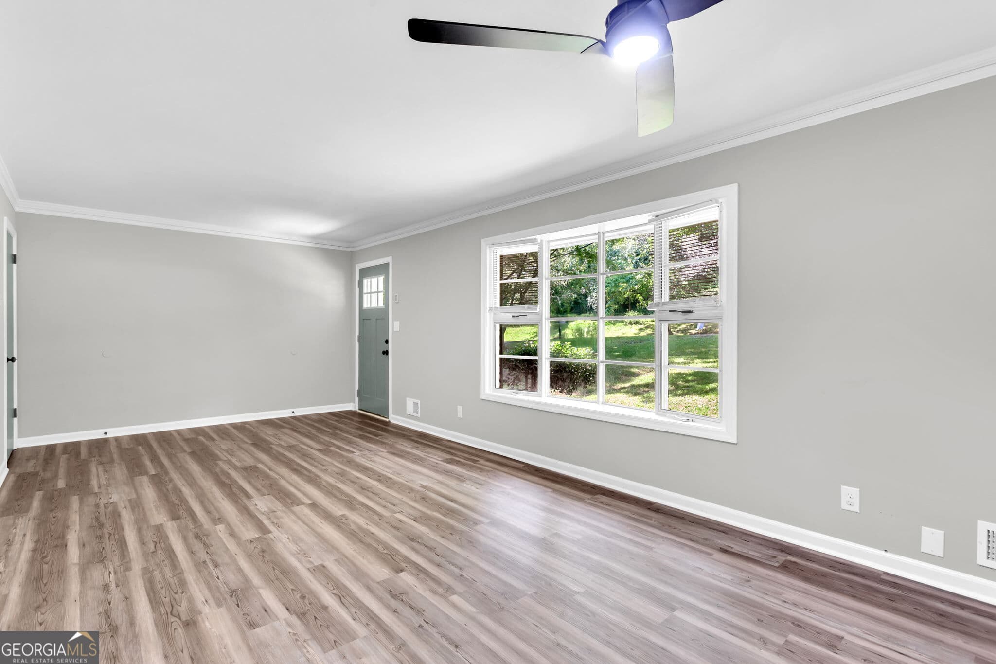 3 bedroom, 2 bathroom, 1,276 sq ft single family residence for sale at 4139 Janice Drive, College Park, GA 30337 — photo 6